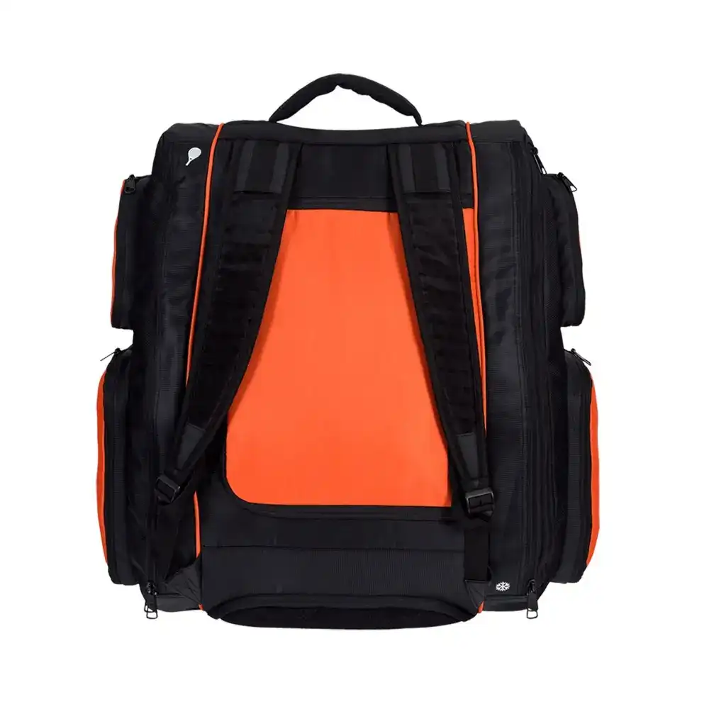 Parte trasera del paletero de pádel de hombre de la marca adidas en color naranja